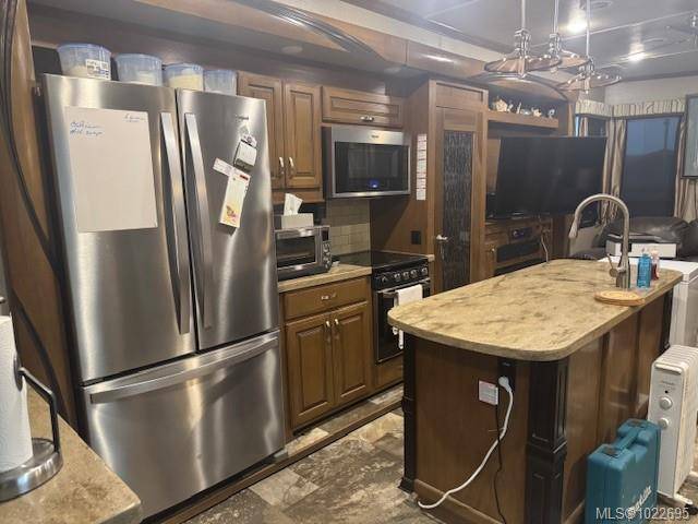 Bowser, BC V0R 1G0,6901 Island Hwy #1