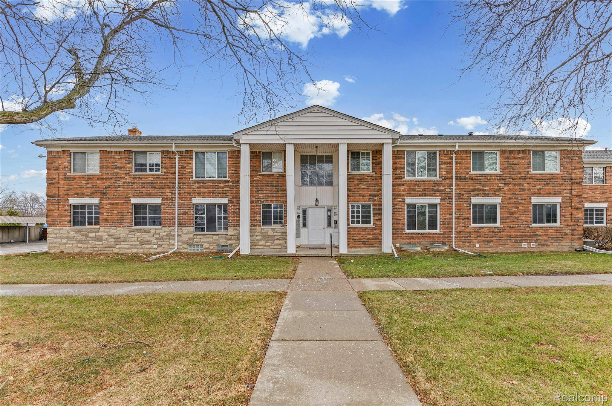 St. Clair Shores, MI 48082,22592 Masonic