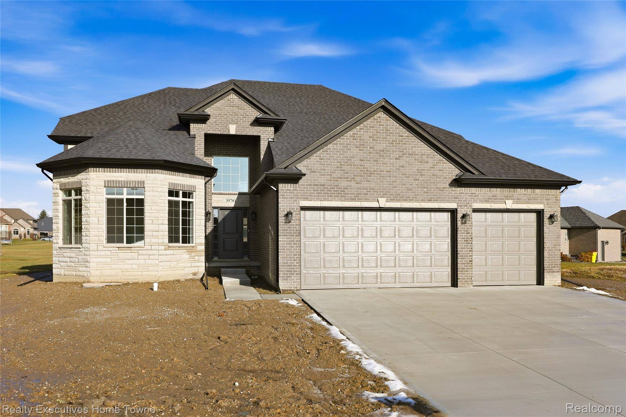 New Baltimore, MI 48047,35701 Strongford DR