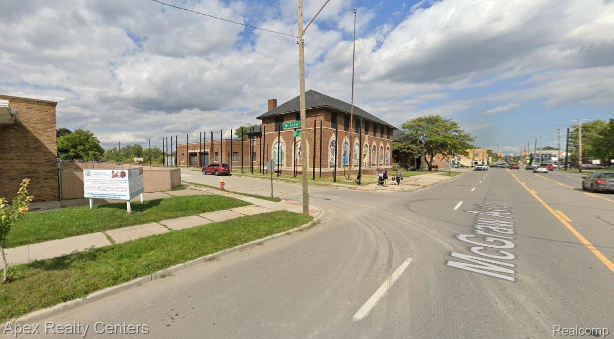 Detroit, MI 48210,5658 Braden ST