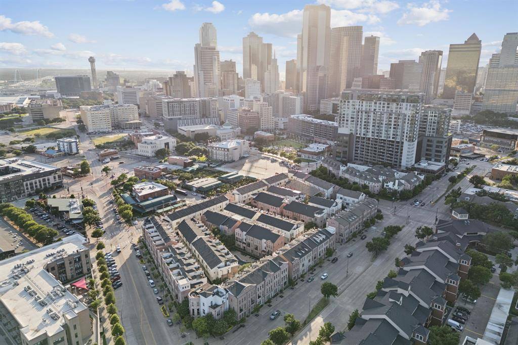 Dallas, TX 75201,2138 Aylesport Drive