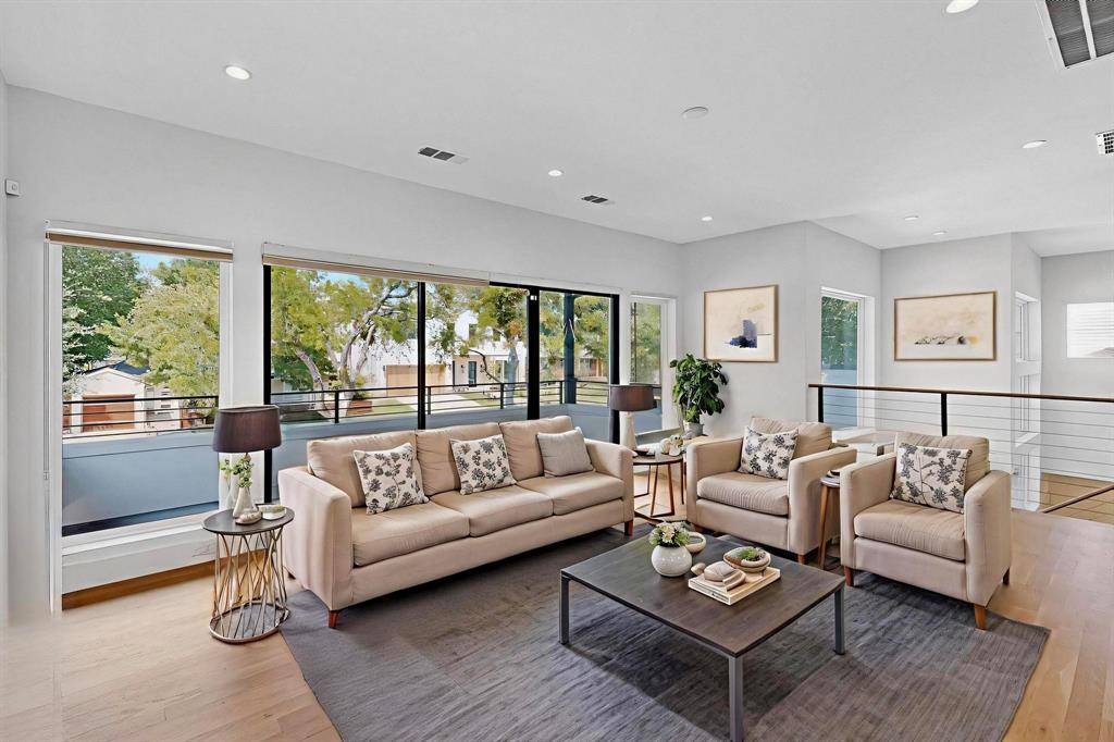 Dallas, TX 75220,3756 Seguin Drive