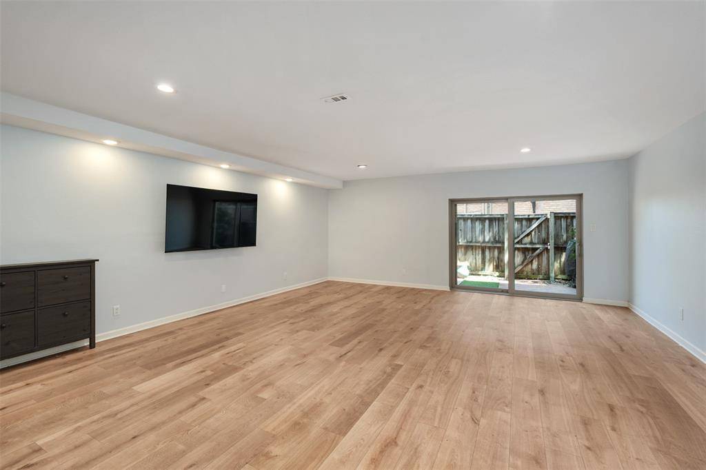 Dallas, TX 75206,6009 E University Boulevard #131