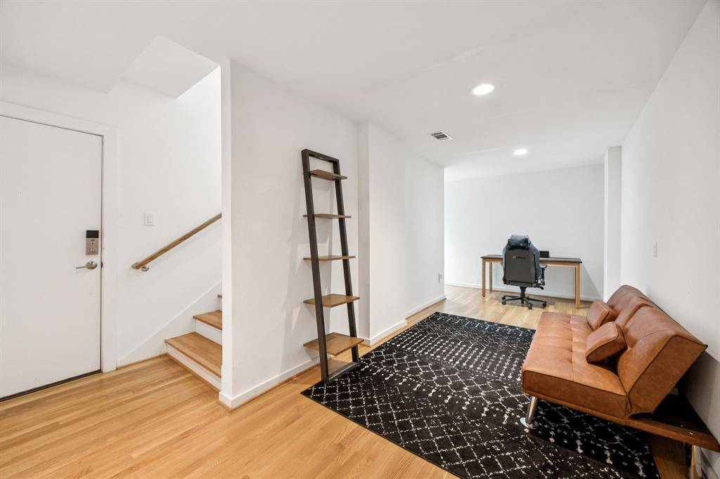 Dallas, TX 75206,4903 Jack Court