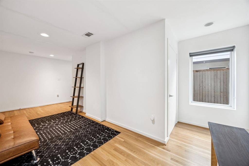 Dallas, TX 75206,4903 Jack Court