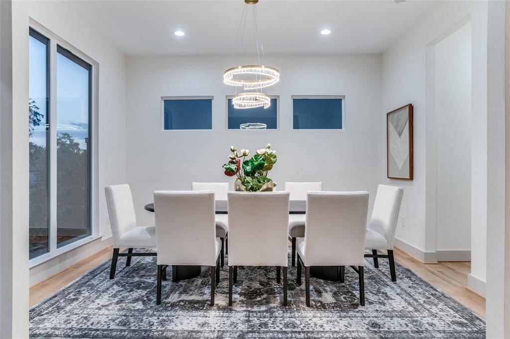 Dallas, TX 75220,3903 Lively Lane