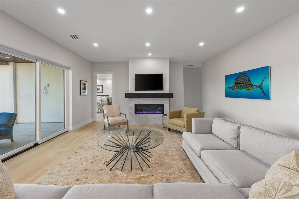 Pelican Bay, TX 76020,1532 Laguna Bay N