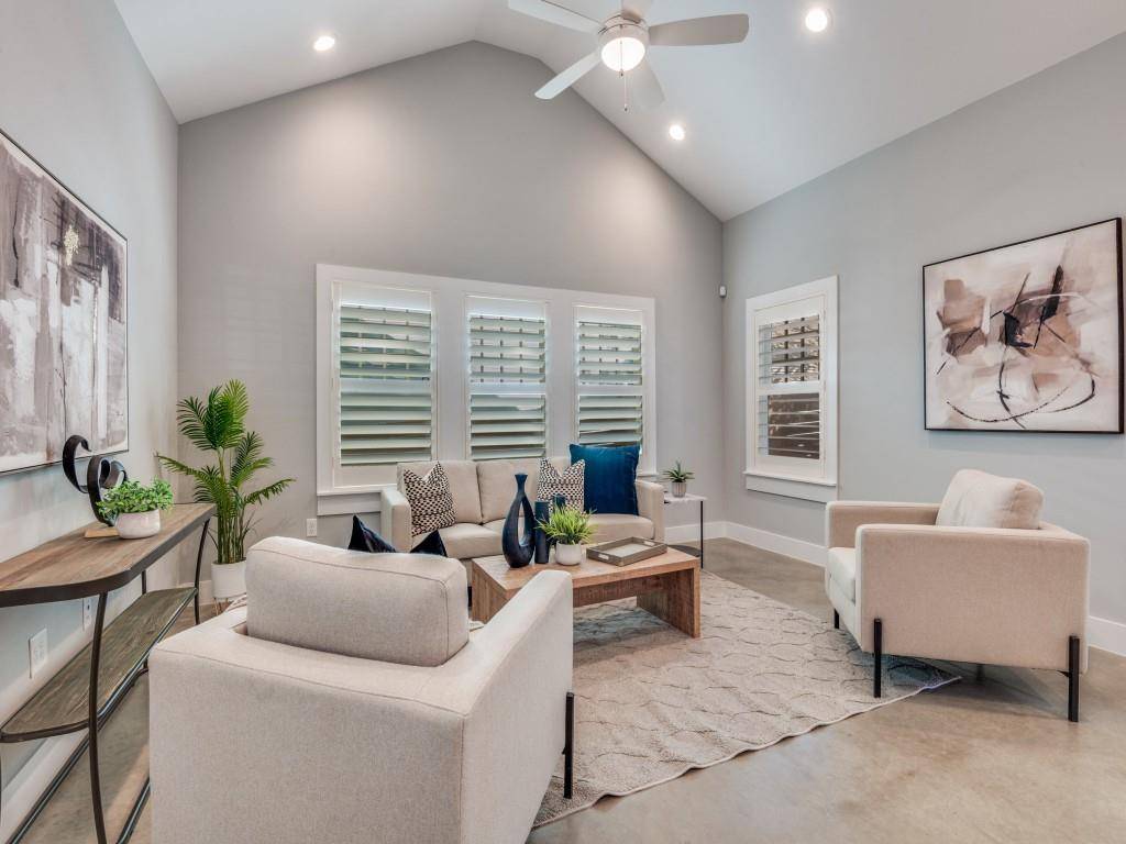 Dallas, TX 75208,1621 Kyle Avenue