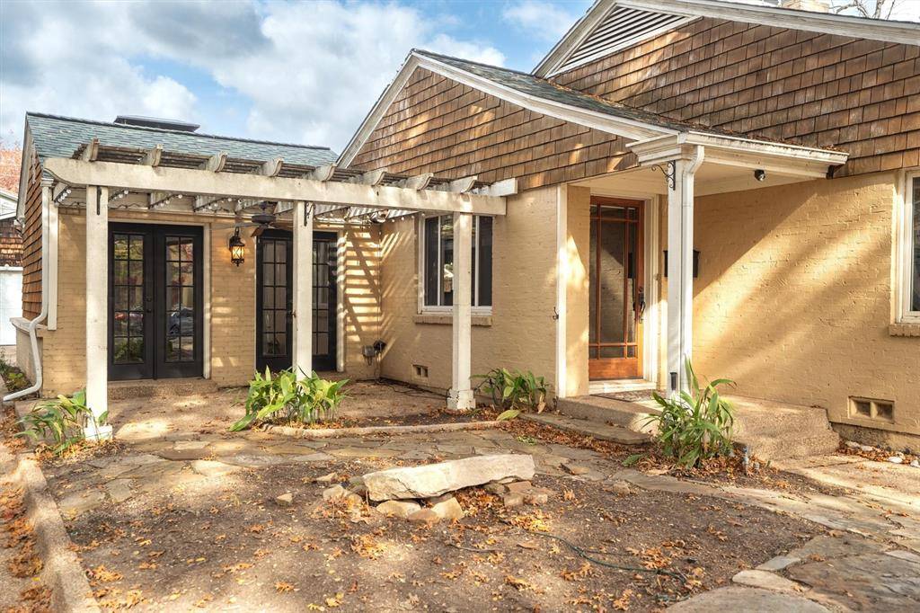 Fort Worth, TX 76116,6308 Kenwick Avenue