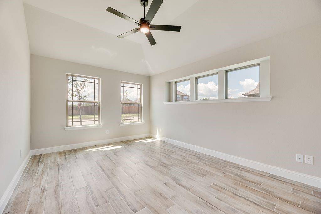 Collinsville, TX 76233,7476 West Line Road