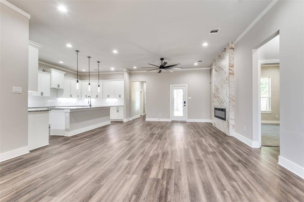 Dallas, TX 75210,4113 Metropolitan Avenue