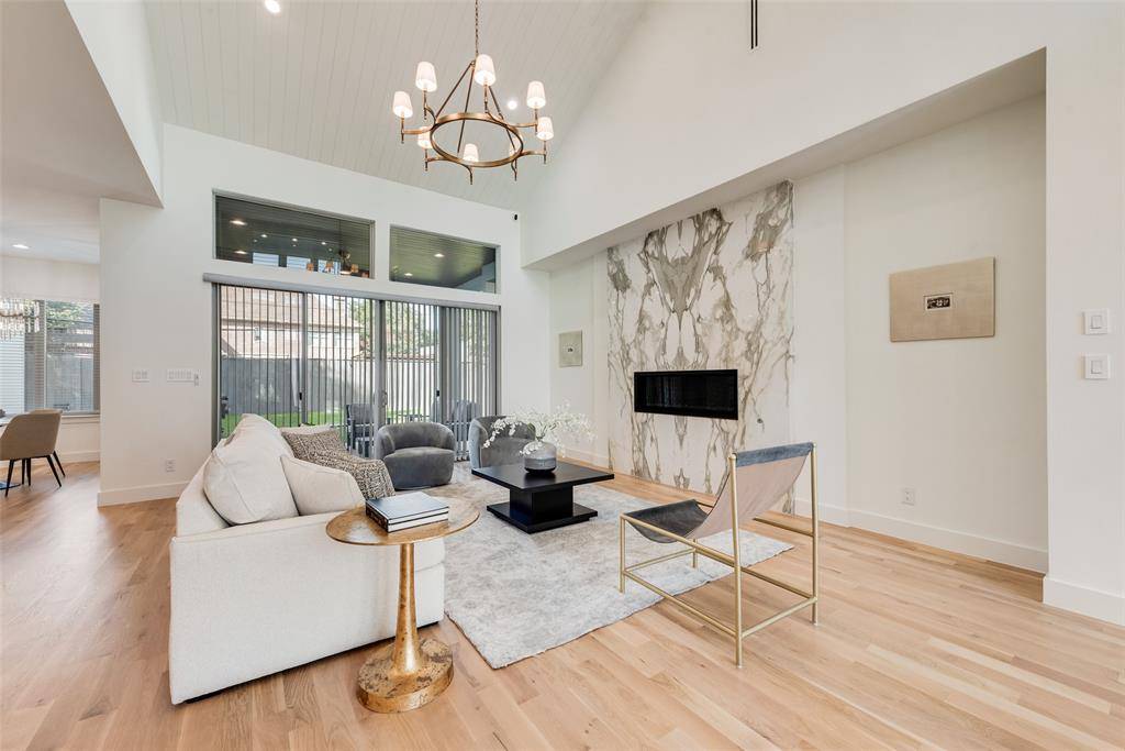 Dallas, TX 75230,6411 Royal Lane