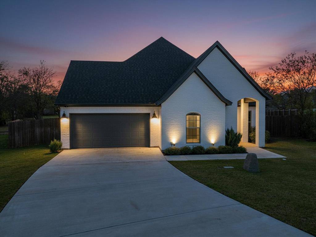 Fort Worth, TX 76126,8236 Loar Court