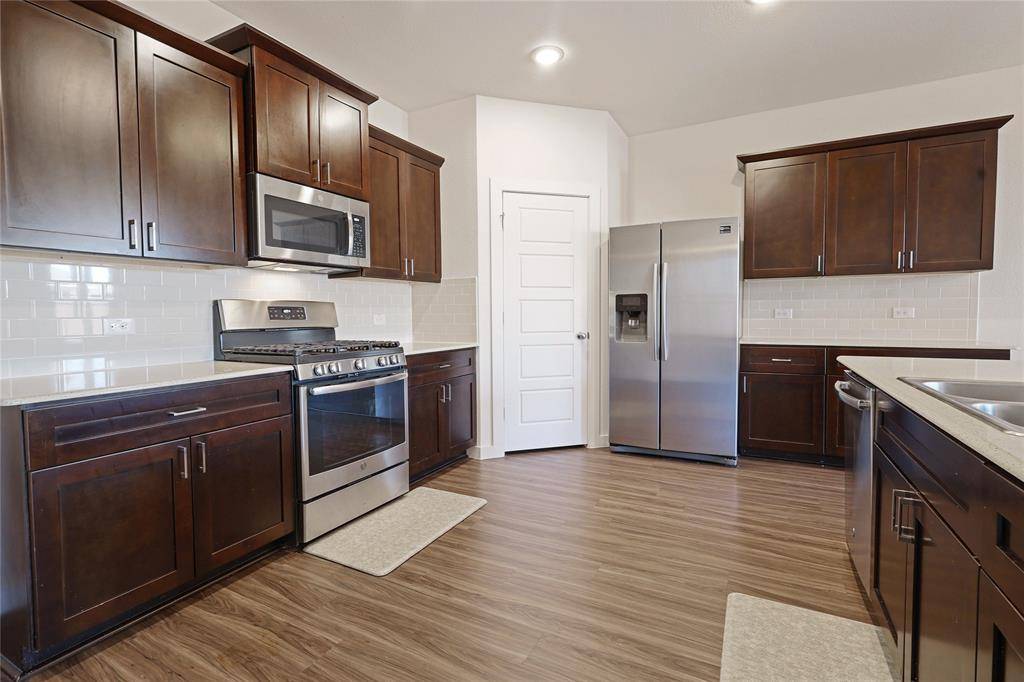 Van Alstyne, TX 75495,512 Mccoy Drive