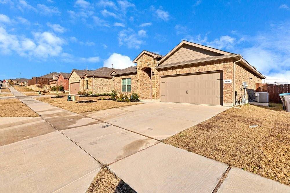 Fort Worth, TX 76108,9632 Cherryville Road