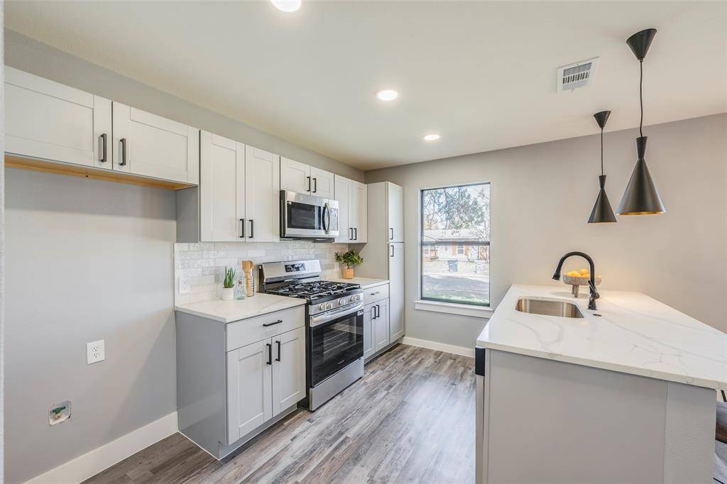 Dallas, TX 75228,2820 Andrea Lane