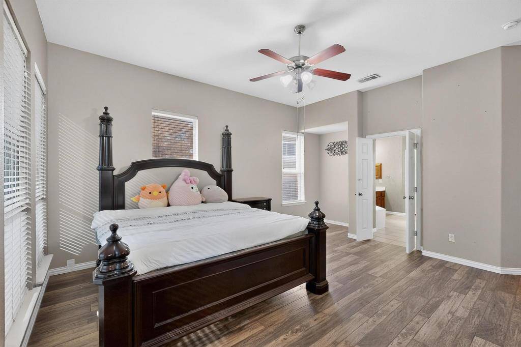 Grand Prairie, TX 75052,2260 Bald Eagle Way