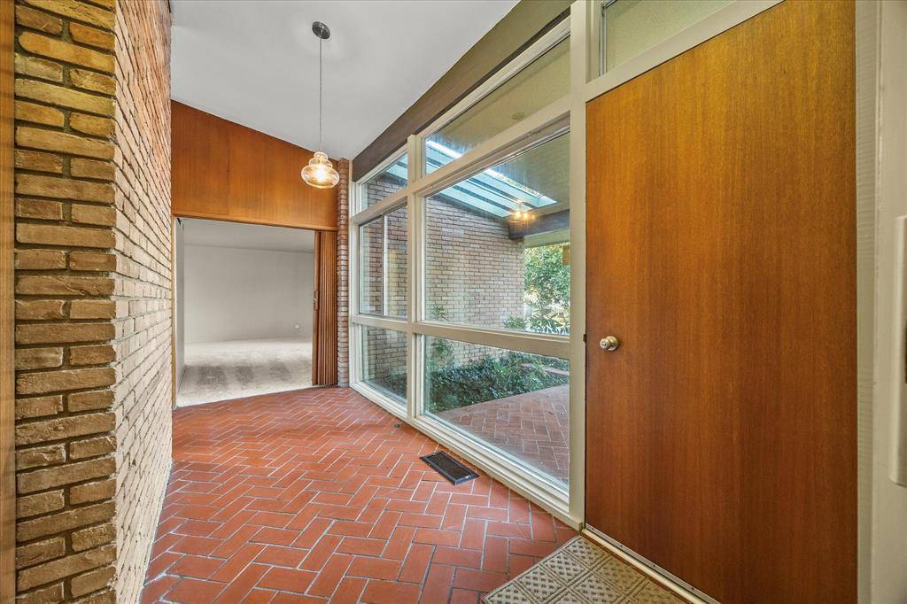 Greenville, TX 75402,5121 Meadowbrook Drive