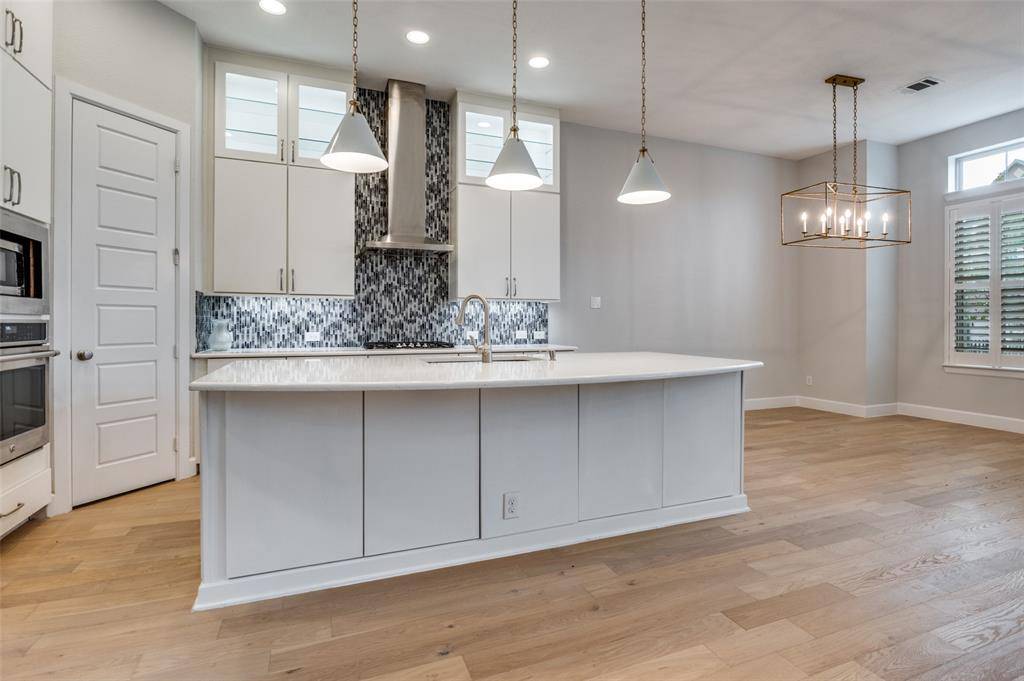 Dallas, TX 75209,5435 Ashby Grove Street