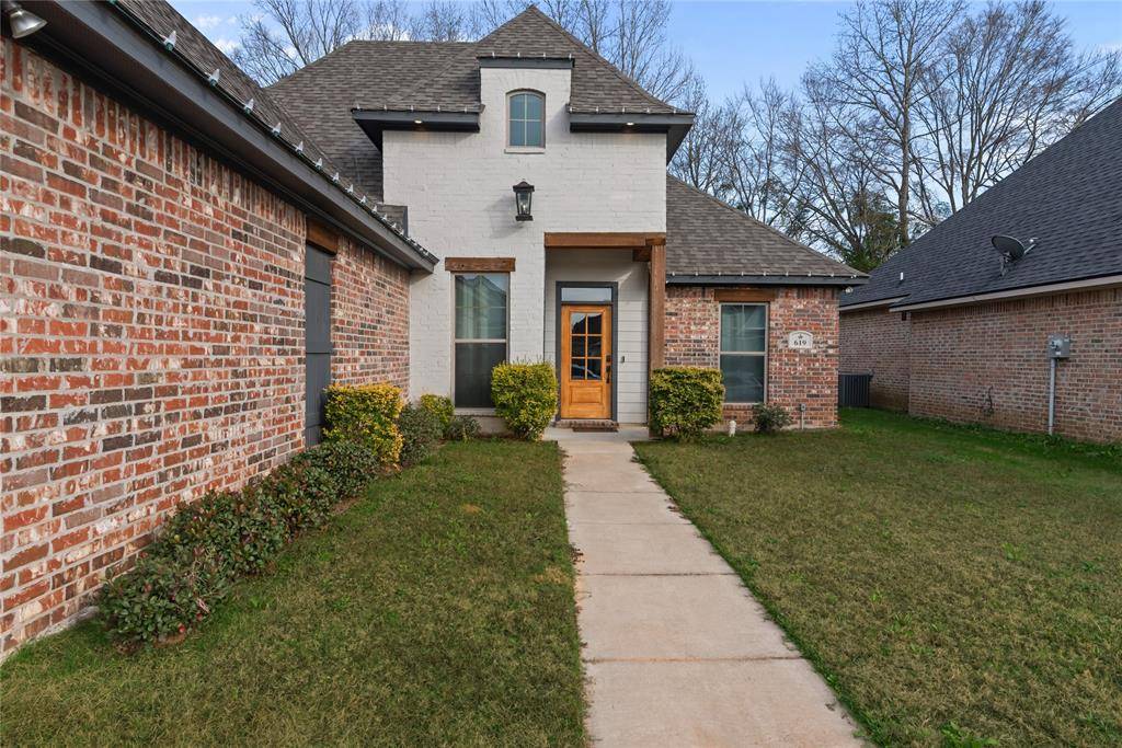 Stonewall, LA 71078,619 Lessie Drive