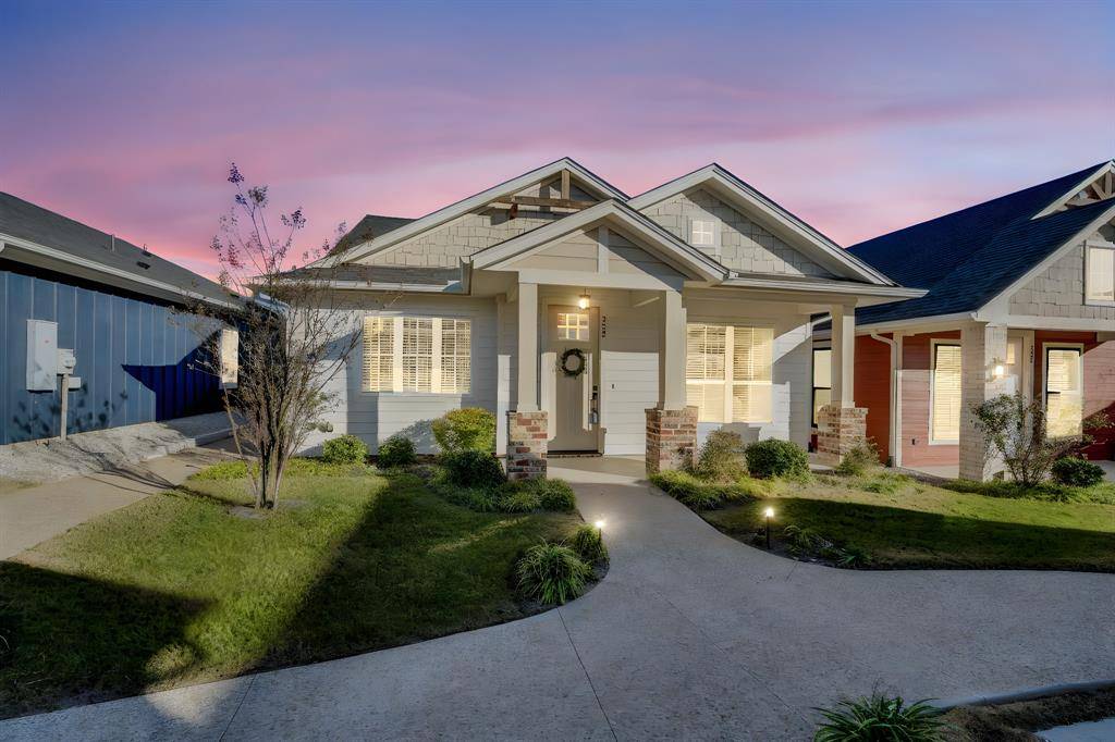 Waxahachie, TX 75165,322 Woodside Trail