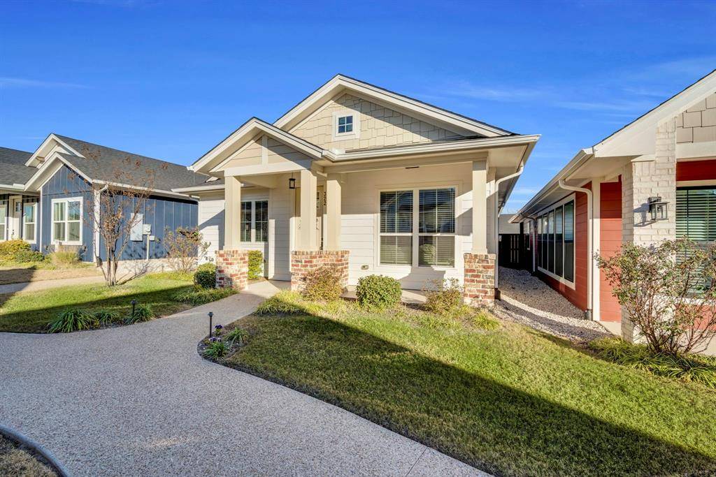 Waxahachie, TX 75165,322 Woodside Trail