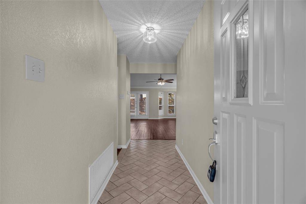 Grapevine, TX 76051,1829 Teton Drive