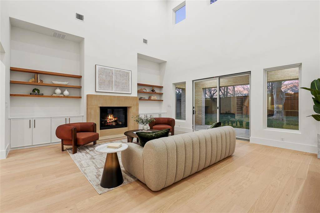 Dallas, TX 75218,8623 San Fernando Way