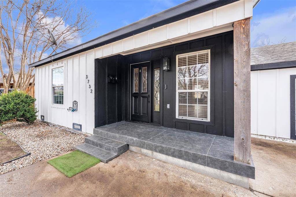 Fort Worth, TX 76111,3732 Honeysuckle Avenue