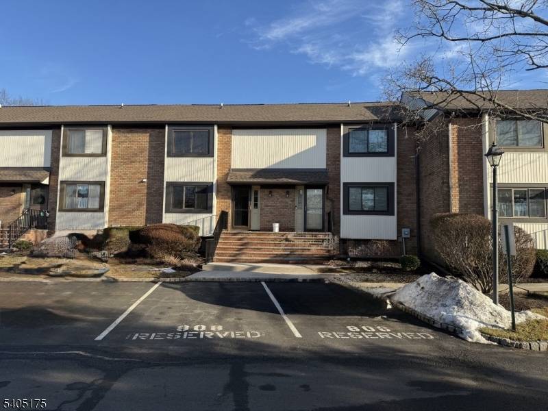 Hillsborough Twp., NJ 08844,806 Robin Rd