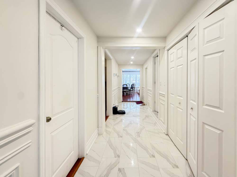 Toronto C14, ON M2N 5J4,275 Estelle AVE #Unit 1