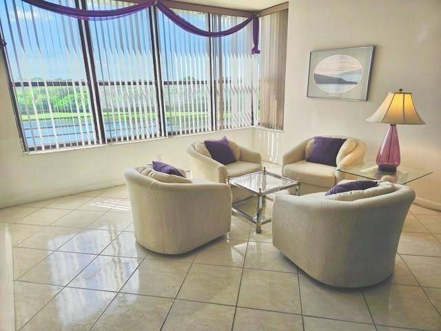 Coconut Creek, FL 33066,2766 Carambola Cir S #504