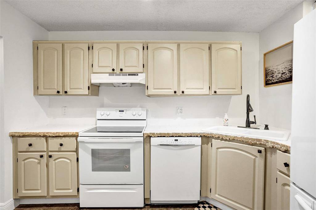 Deerfield Beach, FL 33442,1232 S Military Trl #1913