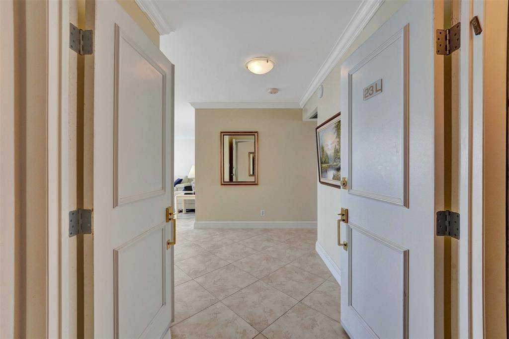 Fort Lauderdale, FL 33308,4280 Galt Ocean Dr #23L