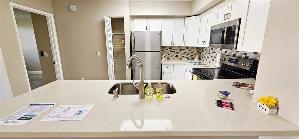 Lake Worth, FL 33463,7904 Sonoma Springs Cir #206