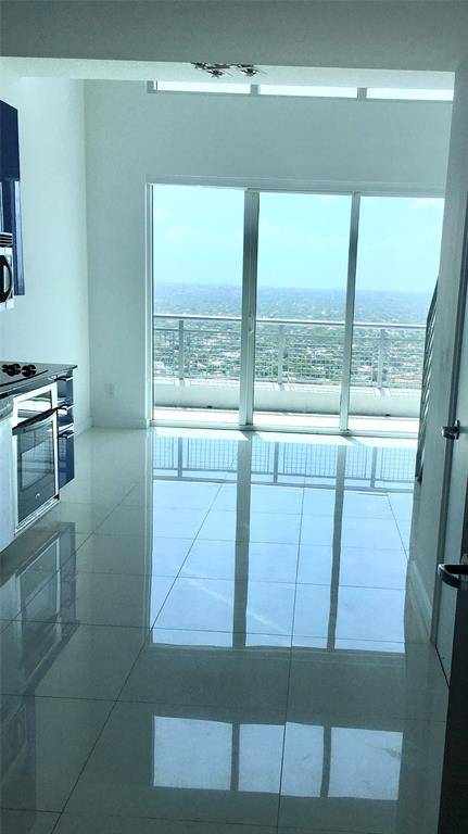 Miami, FL 33130,60 SW 13th St #3205