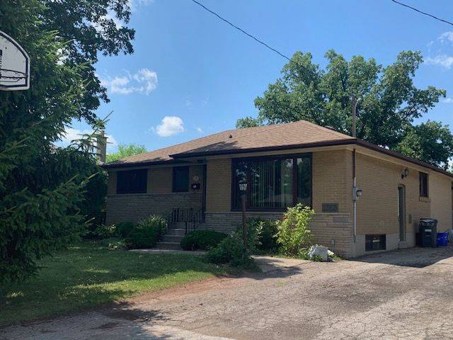 Oakville, ON L6L 2V5,1393 Selkirk AVE #Lower 1