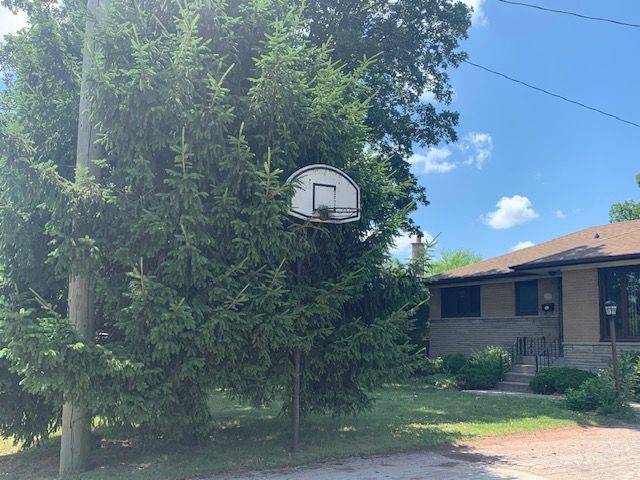 Oakville, ON L6L 2V5,1393 Selkirk AVE #Lower 1