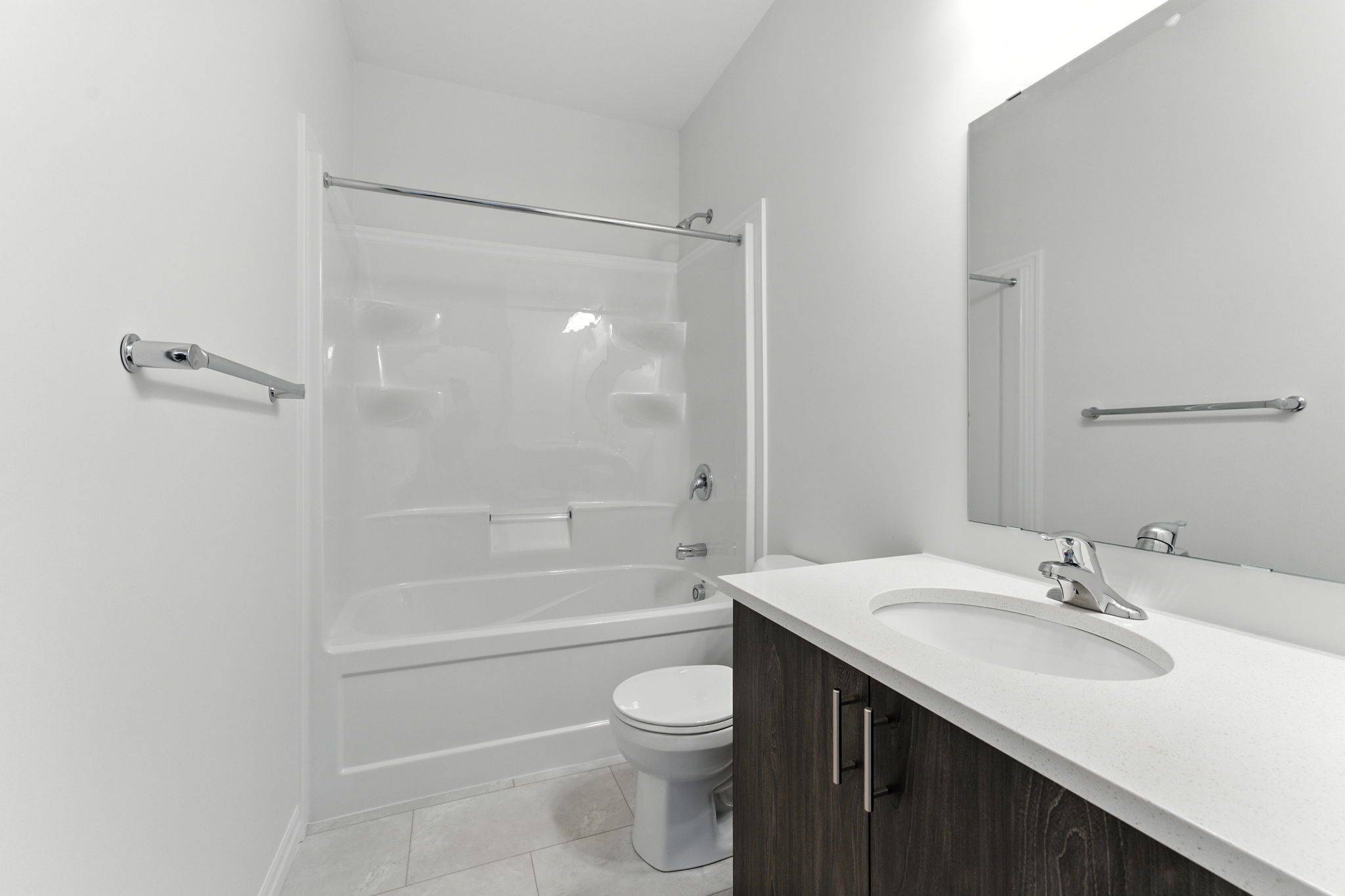 Norfolk, ON N3Y 0E3,18 Painted Skimmer PL