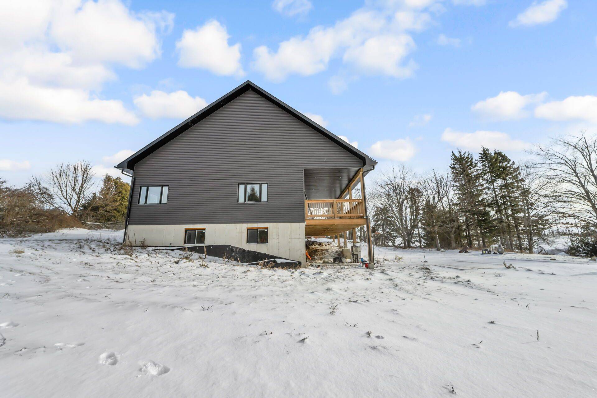 Melancthon, ON L9V 1W4,518644 County 124 RD