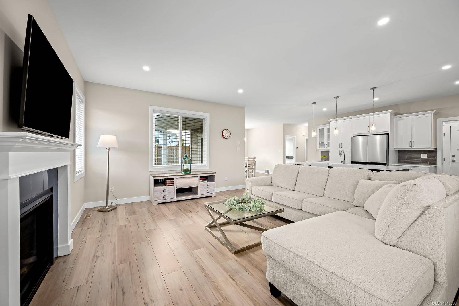 Comox, BC V9M 3G7,499 Torrence Rd