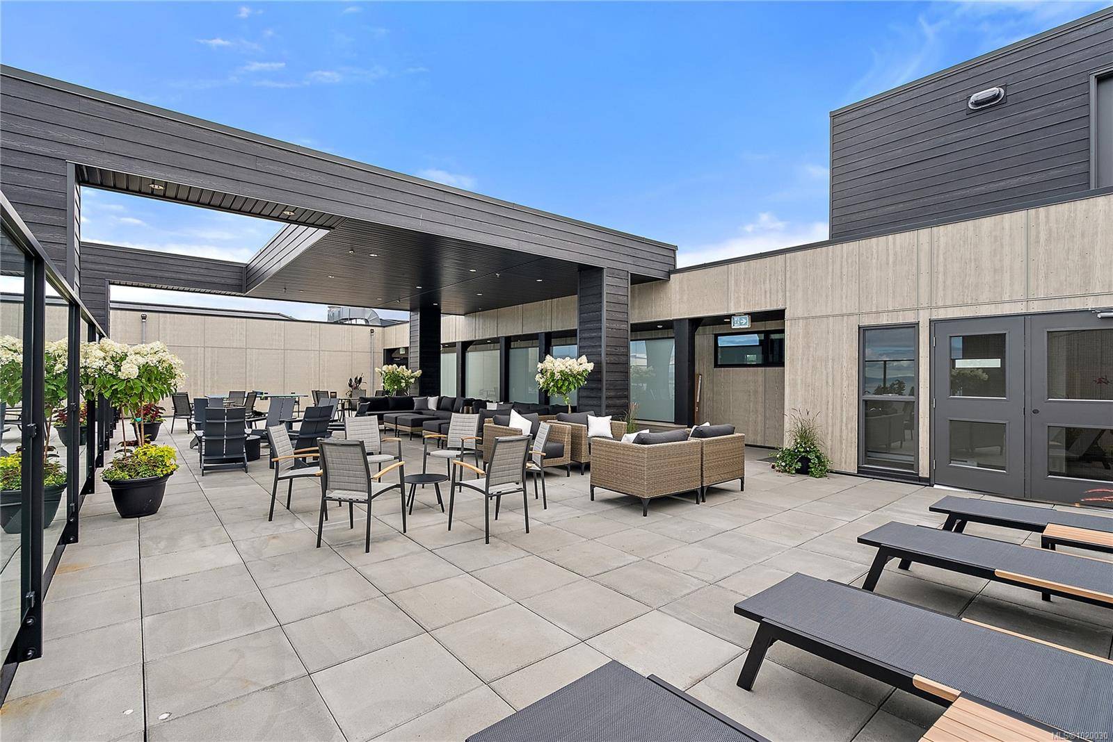 Central Saanich, BC V8M 0B9,2520 Hackett Cres #209