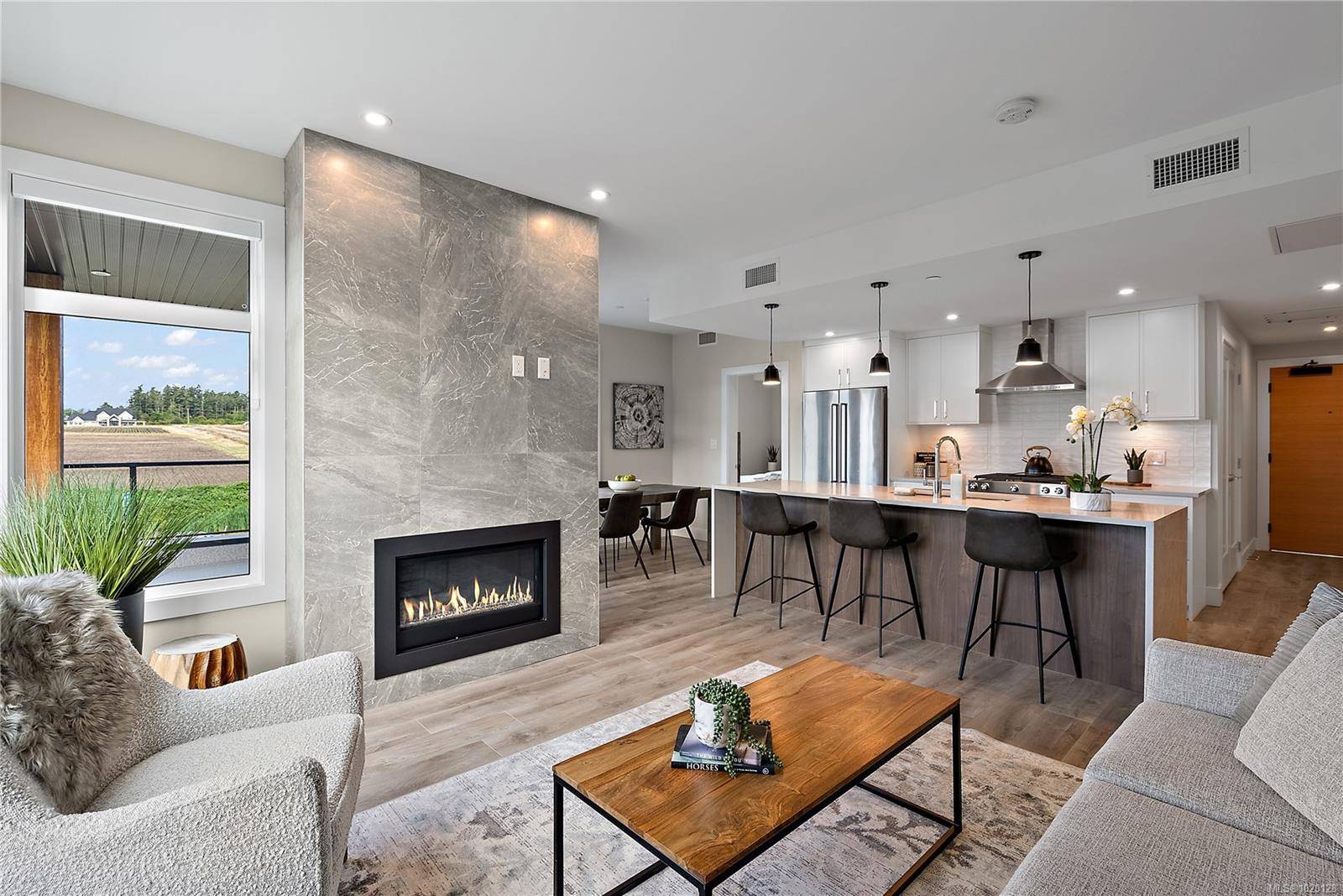 Central Saanich, BC V8M 0B9,2520 Hackett Cres #108