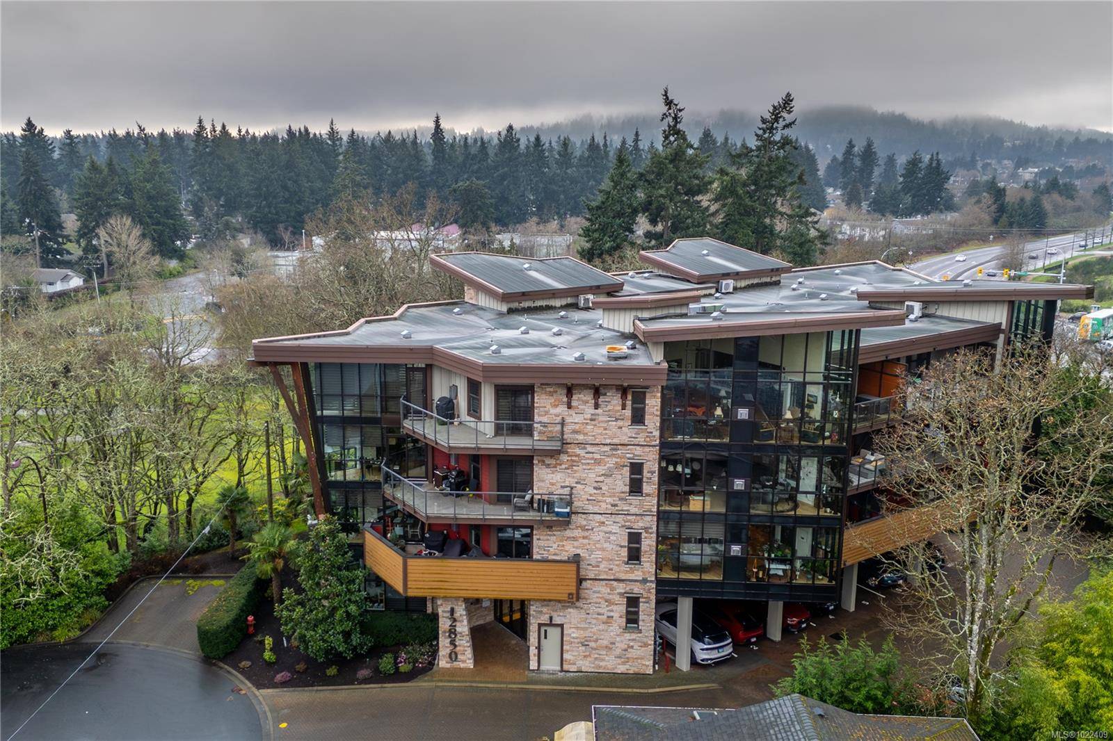 Langford, BC V9B 3S7,2850 Aldwynd Rd #203