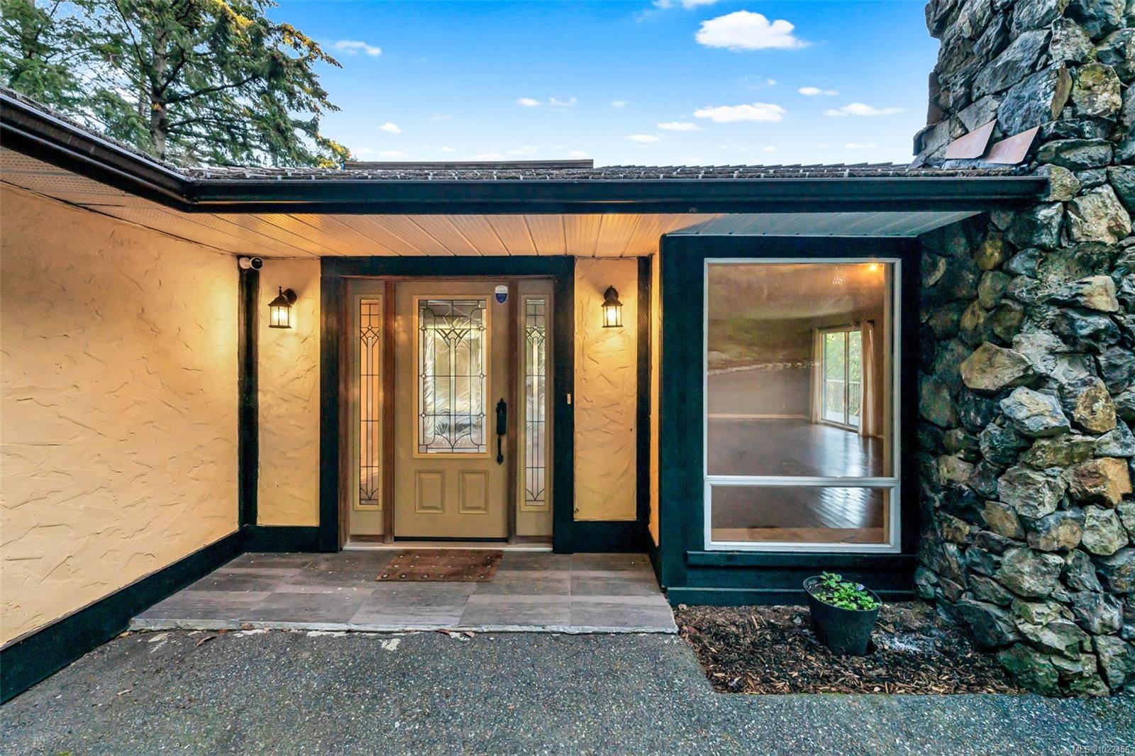 Malahat, BC V0R 2L0,4133 Rocky Mountain Rd