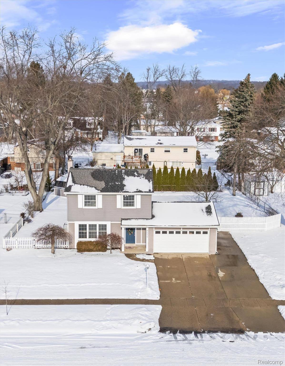 Commerce Twp, MI 48382,8656 War Bonnet DR