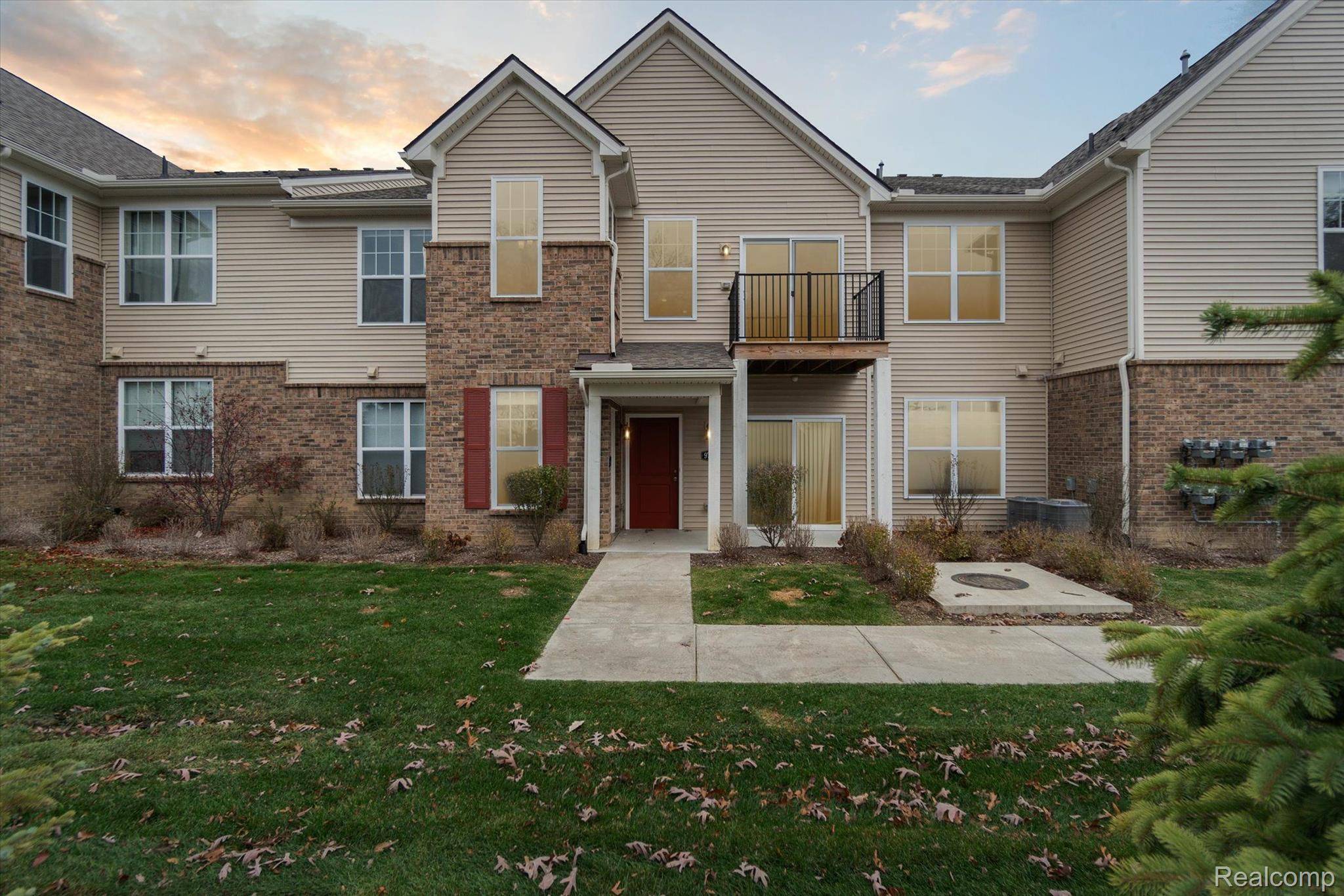 Howell, MI 48855,9804 RIDGE RUN ST #57