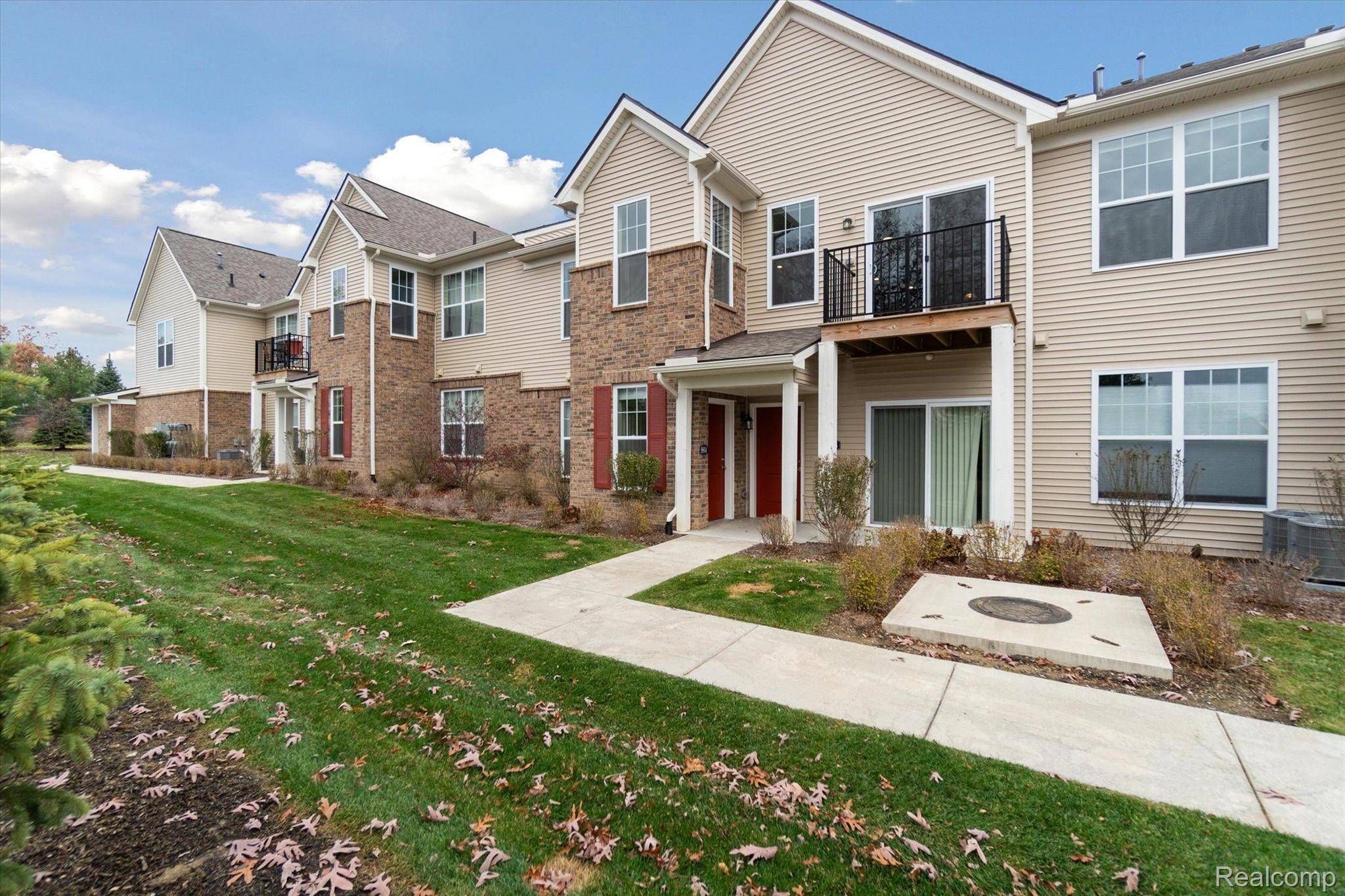 Howell, MI 48855,9804 RIDGE RUN ST #57