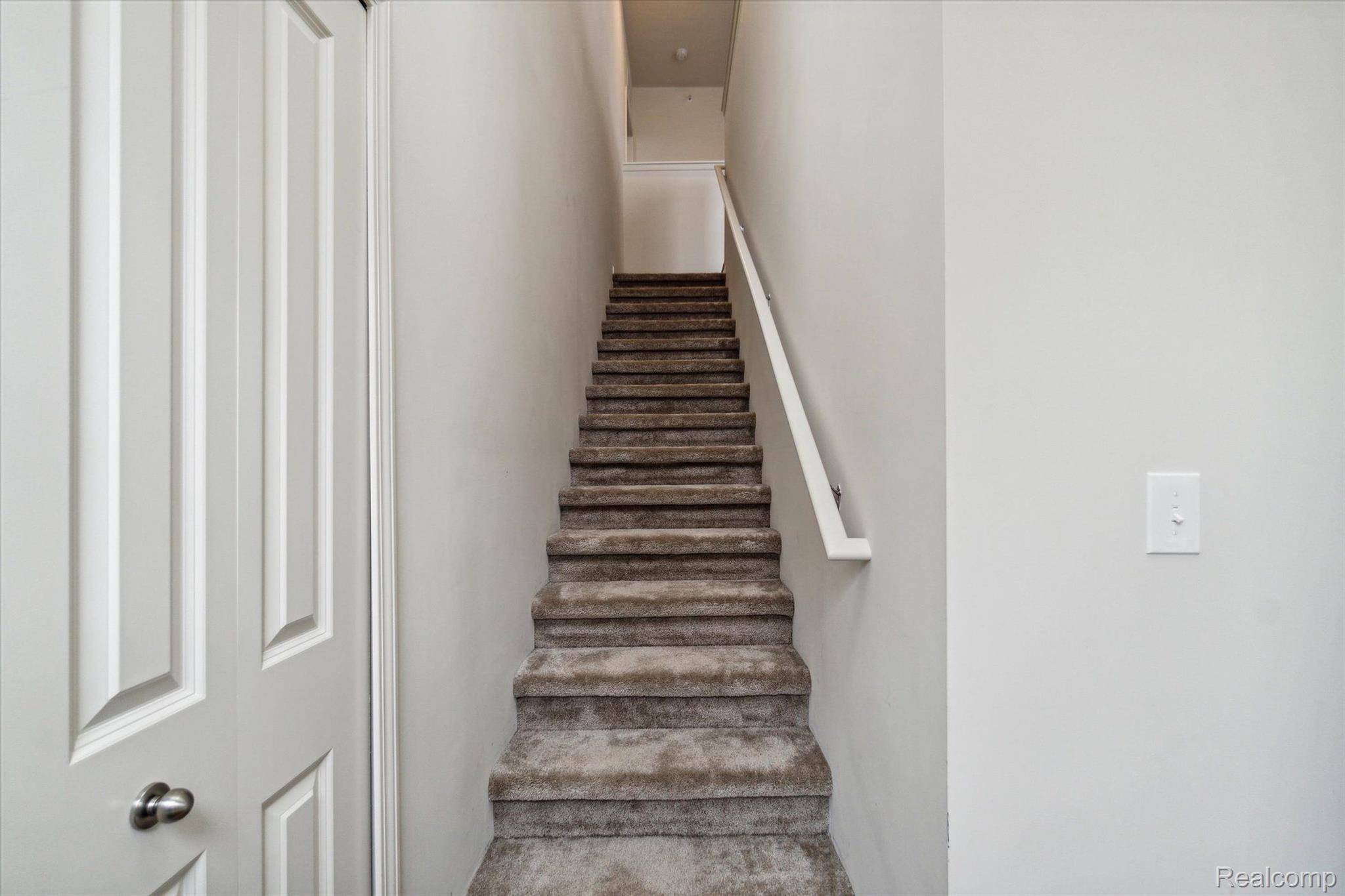 Howell, MI 48855,9804 RIDGE RUN ST #57