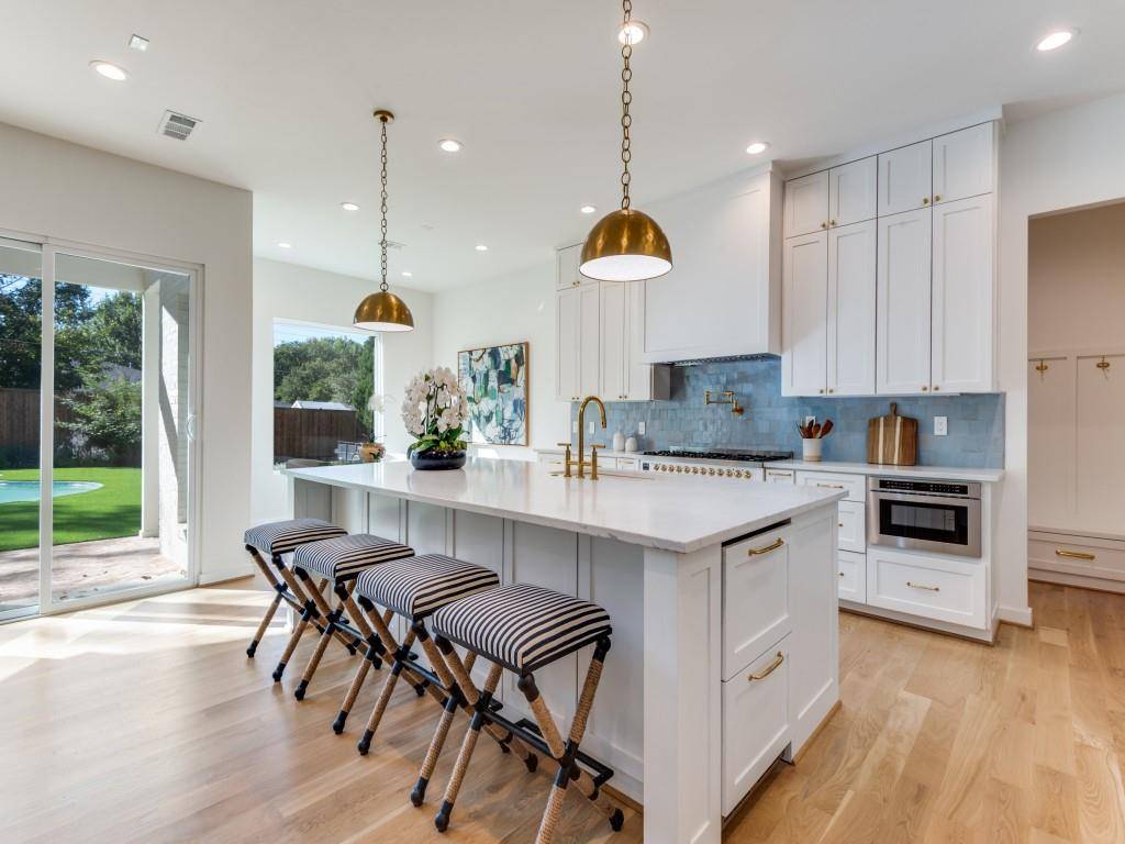 Dallas, TX 75229,3838 Princess Lane